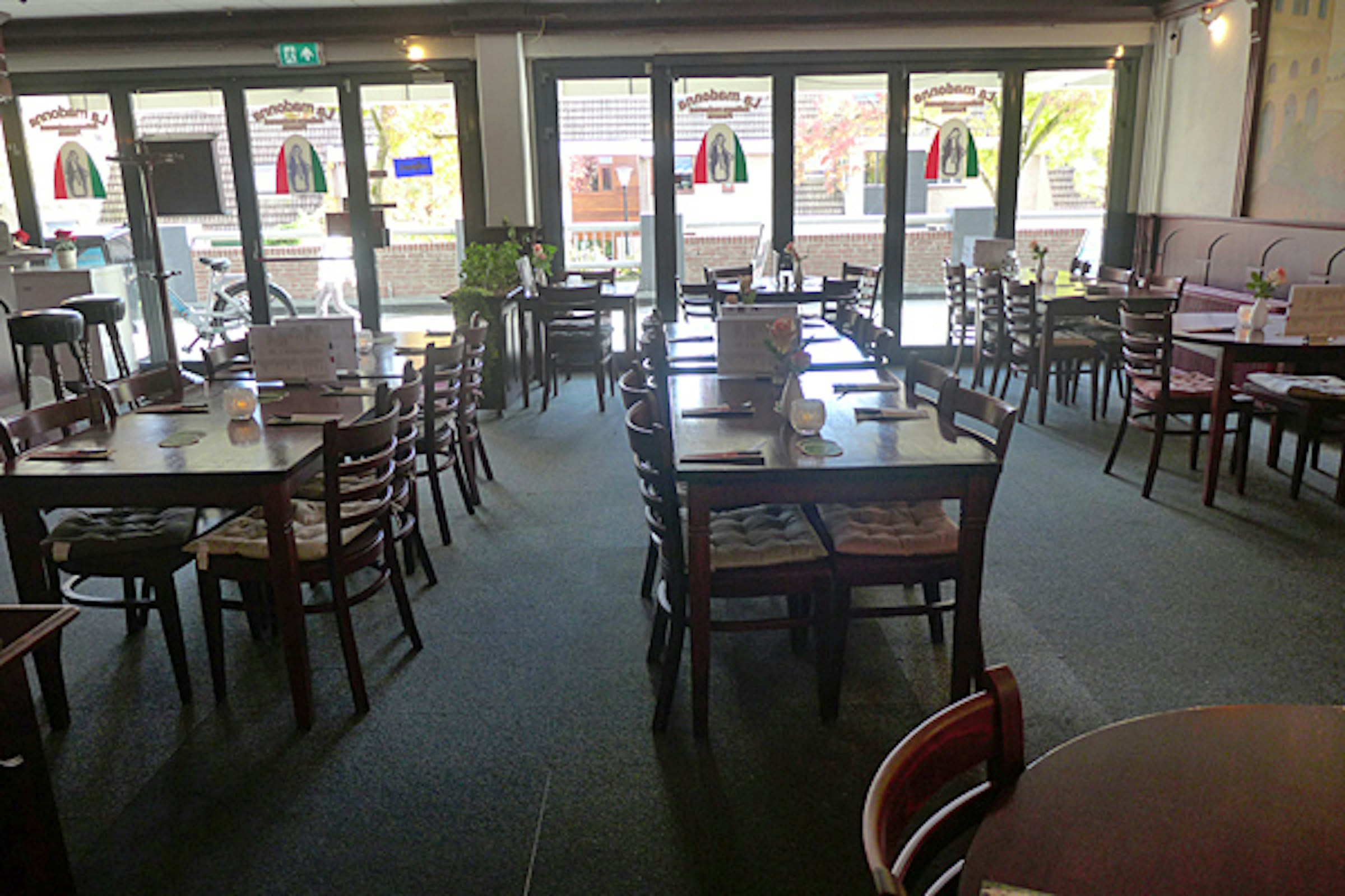 ITALIAANS RESTAURANT TER OVERNAME IN LEIDERDORP – WINKELCENTRUM WINKELHOF — foto 4 van 16