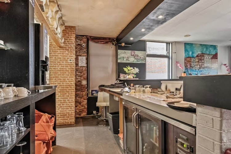 CAFETARIA & HORECAZAAK TER OVERNAME IN SIDDEBUREN – 195 M² EN VASTE KLANTENKRING — foto 4 van 12
