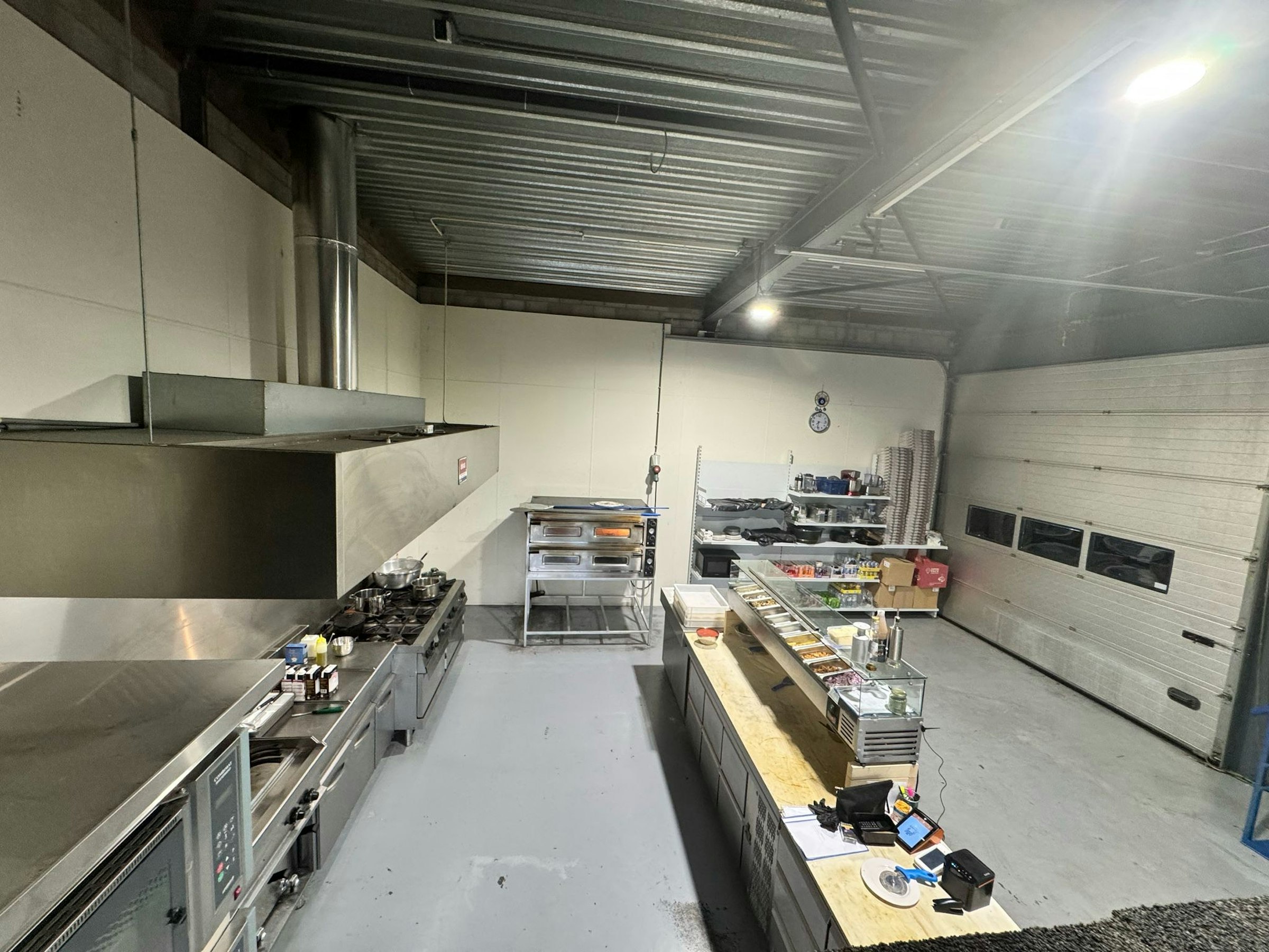 ITALIAANS AFHAAL- & BEZORGRESTAURANT TER OVERNAME IN VEENENDAAL – 156 M² EN INSTAPKLAAR — foto 5 van 30