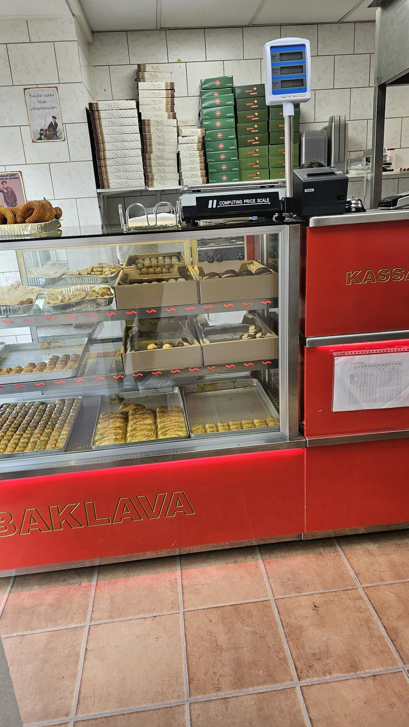 LUNCHROOM TER OVERNAME IN DEVENTER – 100 M² EN OMZET €150.000 — foto 4 van 12