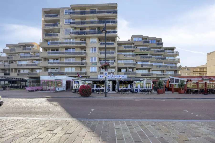 VISRESTAURANT TER OVERNAME IN NOORDWIJK – BOULEVARDLOCATIE — foto 4 van 11