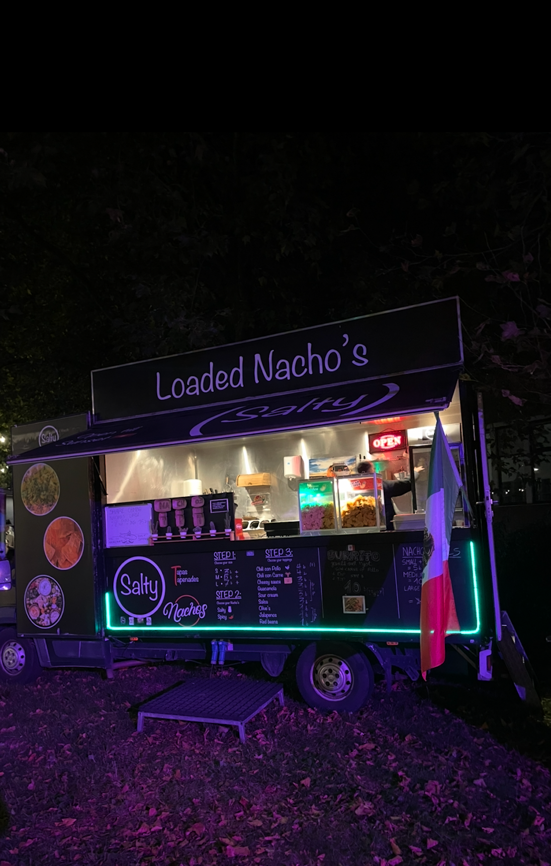 FOODTRUCK TER OVERNAME IN ANTWERPEN – CITROËN JUMPER MET INGERICHTE KEUKEN — foto 2 van 10