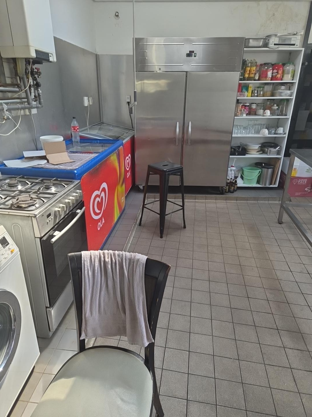 CAFETARIA & LUNCHROOM TER OVERNAME IN HEEMSTEDE – CIRCA 120 M² — foto 12 van 13