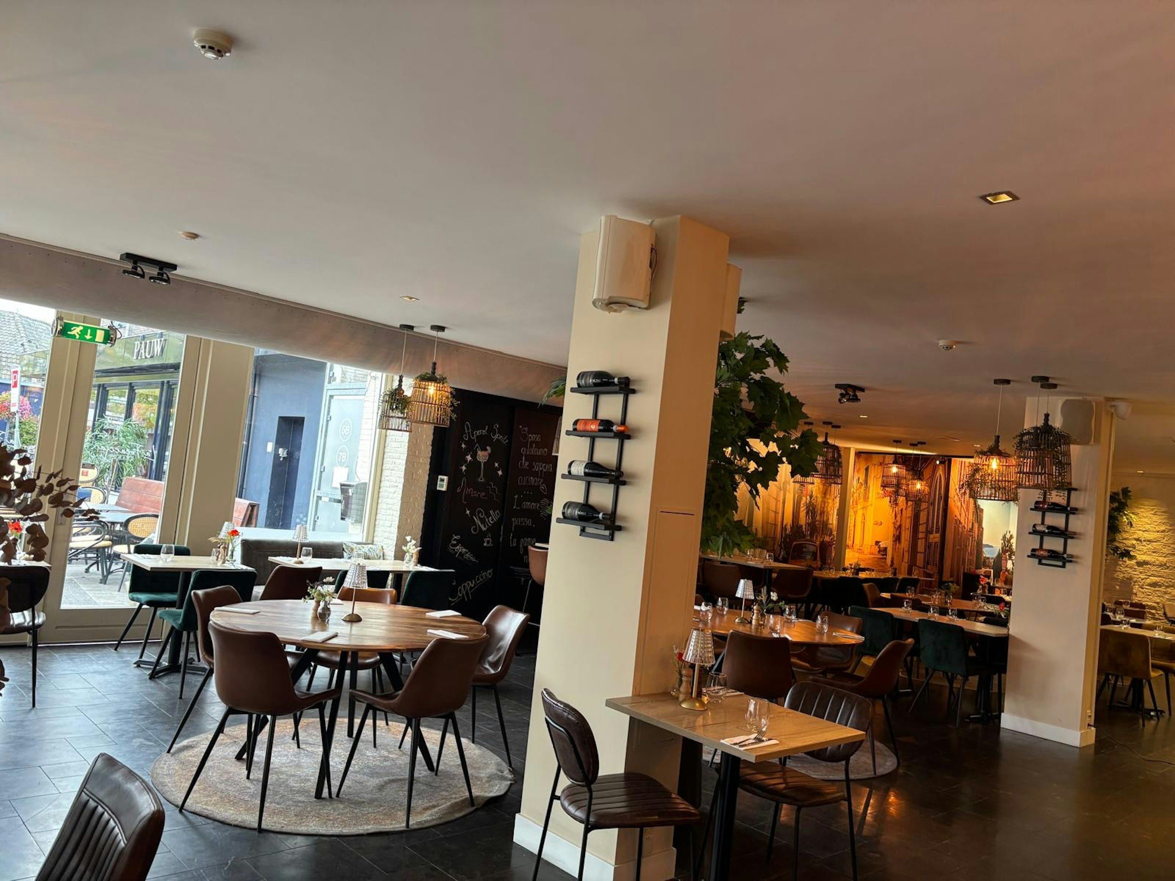 ITALIAANS RESTAURANT TER OVERNAME IN OEGSTGEEST – COMPLEET INGERICHT — foto 8 van 16