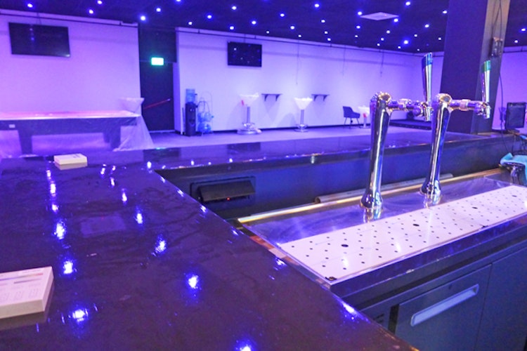 POOL- EN DARTCAFÉ TER OVERNAME IN LEIDSCHENDAM – CIRCA 250 M² — foto 12 van 20