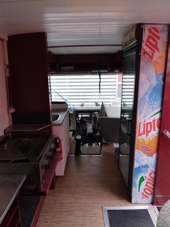 FOODTRUCK TER OVERNAME IN HARLINGEN – PROFESSIONEEL INGERICHTE SRV SPIJKSTAAL — foto 4 van 4