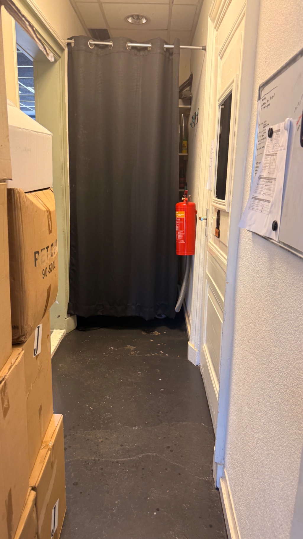 HEALTHY FOODCONCEPT TER OVERNAME IN HELLEVOETSLUIS – VOLLEDIG INGERICHT EN MET VASTE KLANTENKRING — foto 9 van 15