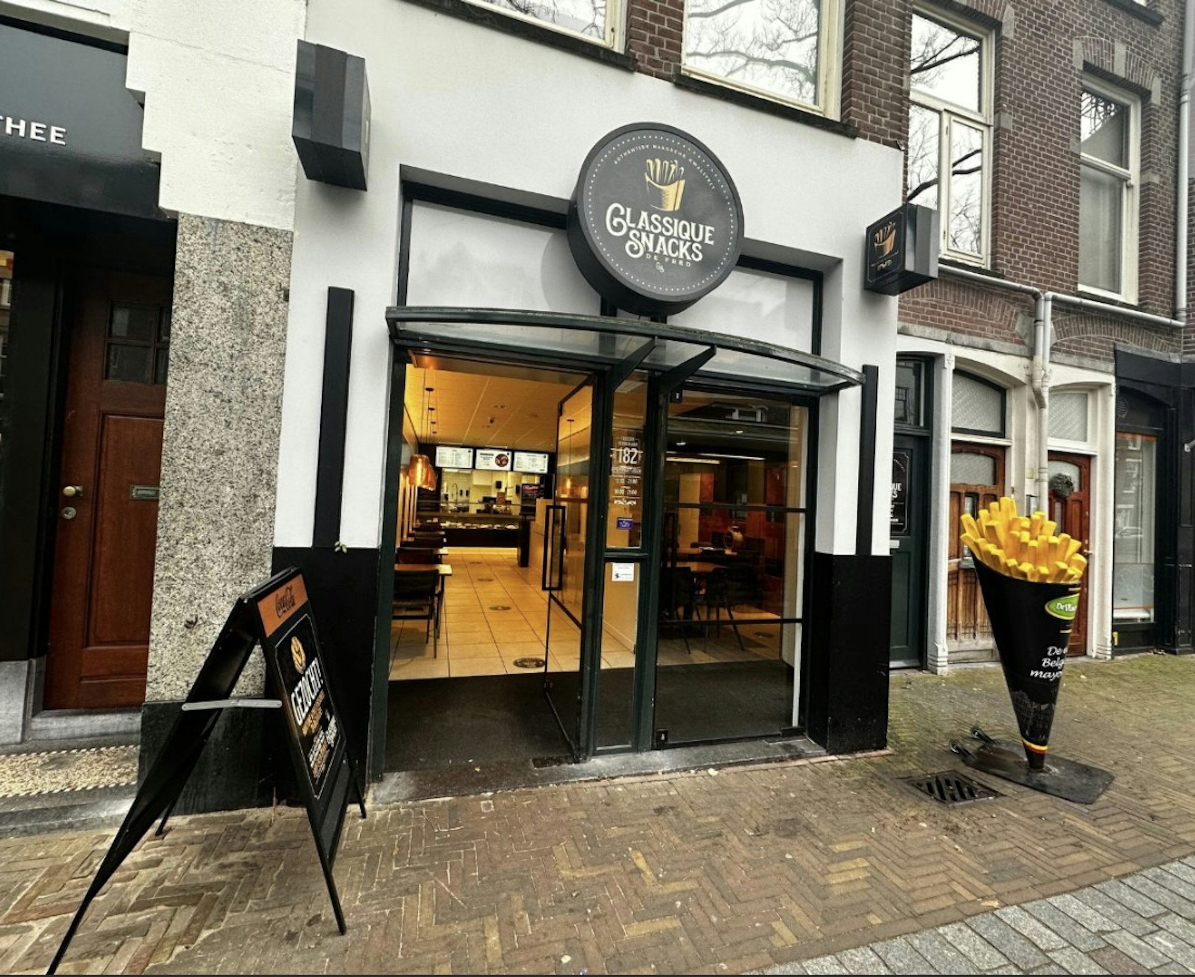 SNACKBAR & LUNCHROOM CLASSIQUE SNACKS DE FRED TER OVERNAME IN DEN HAAG – CIRCA 190 M² — foto 2 van 14