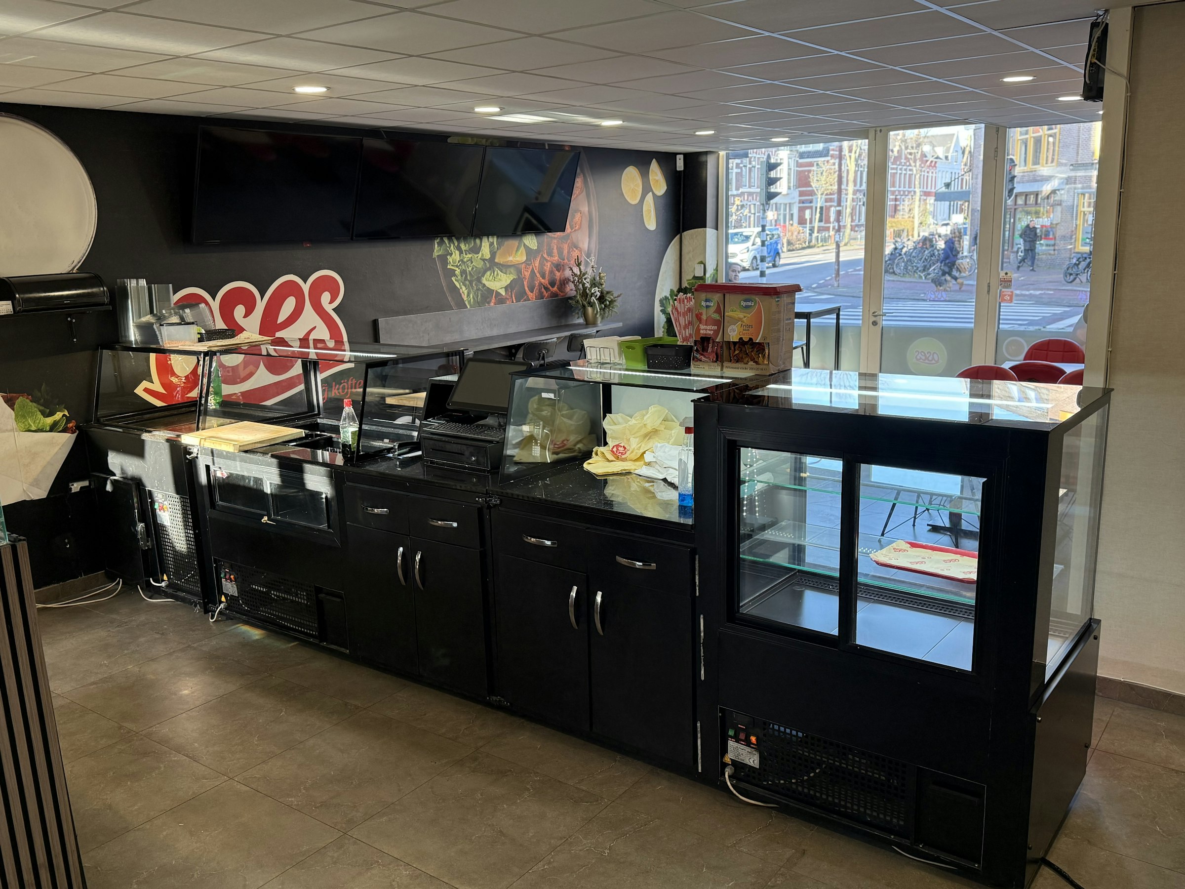 ÇIGKÖFTE- EN DÖNERZAAK TER OVERNAME IN ALKMAAR – 92 M² EN BEZORGEXPLOITATIE — foto 9 van 16